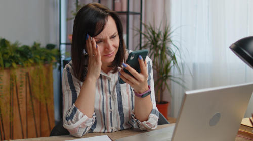 Armstrong - Blog - ¿Qué riesgos hay al usar mi cuenta personal de WhatsApp en el trabajo? 